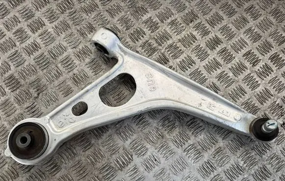Nissan Qashqai J12 Front control arm