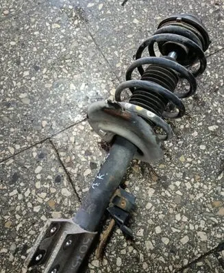 Front shock absorber/damper