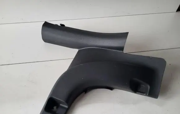 Hyundai Kona I Rear sill trim cover 85885K4000