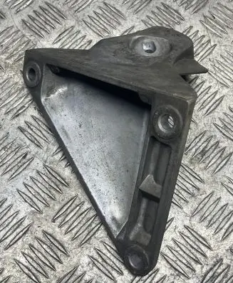 BMW 5 E60 E61 Engine mounting bracket 6761149 1706AC46000