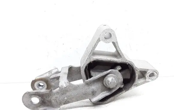 Mercedes-Benz A W176 Engine mount bracket A2462400809