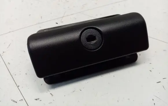 BMW 3 E90 E91 Glove box lock 51168163017 51168163018