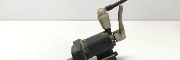 Mercedes-Benz C W203 Vacuum valve 