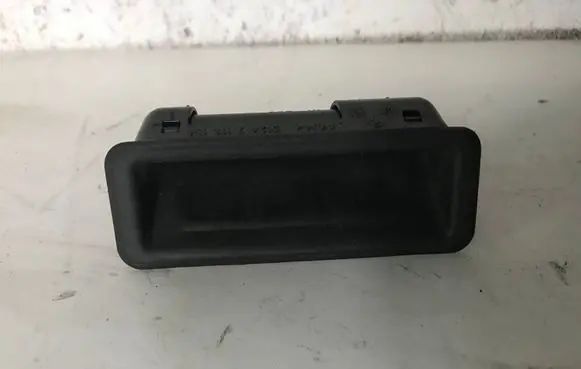 BMW 5 E60 E61 Tailgate trunk handle 7118158
