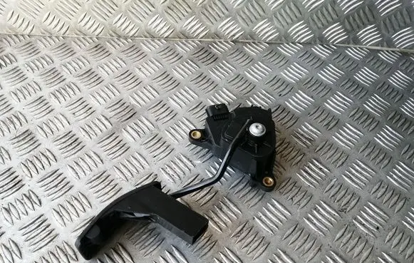 Nissan Qashqai Accelerator throttle pedal 0577A10211 0577A 10211