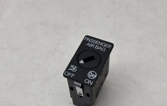 Skoda Octavia Mk3 (5E) Passenger airbag on/off switch 5C5919237