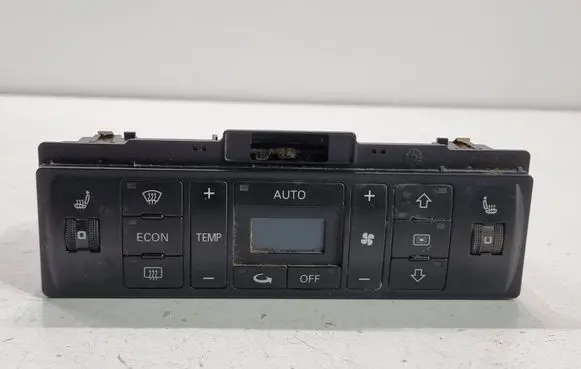 Audi A4 S4 B5 8D Climate control unit 8D0820043N