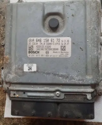 Mercedes-Benz Sprinter W906 Engine control unit/module A6461506172 0281015051 028101505