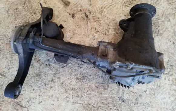 Mitsubishi Pajero Front differential 