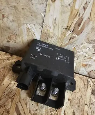 BMW X5 E70 Coolant fan relay 766150301