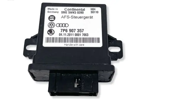 Volkswagen Touareg II Light module LCM 7P6907357 5WK50280