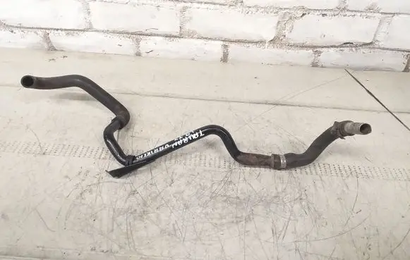 Volkswagen Touran I Engine coolant pipe/hose
