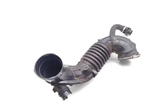 BMW 3 GT F34 Air intake hose/pipe 586509