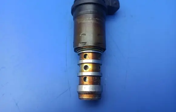 BMW 7 E65 E66 Camshaft vanos timing valve 1707323 1136170732309
