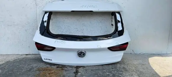 Opel Astra K Tailgate/trunk/boot lid 