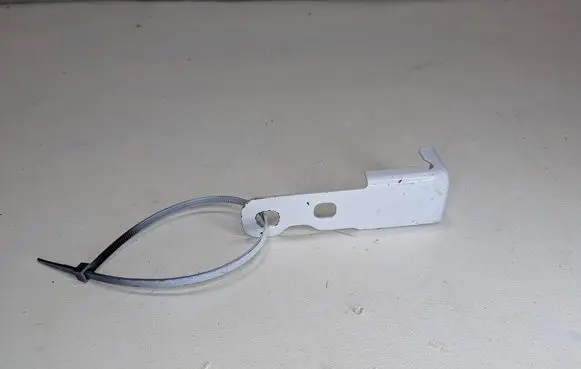Audi A5 Fender mounting bracket 8W6821434 282403S