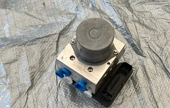 Mercedes-Benz GLC C254 ABS Pump A2549009201 A2549025704 A2549018700