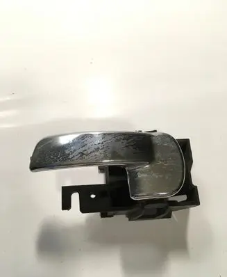 Nissan Navara D40 Rear door interior handle 8318G