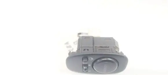 Lexus IS 200-300 Wing mirror switch