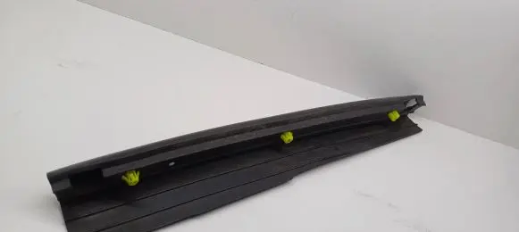 Toyota RAV 4 (XA30) Fender mounting bracket