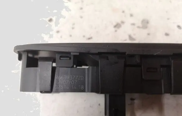 Citroen C4 Grand Picasso Electric window control switch 96639377ZD