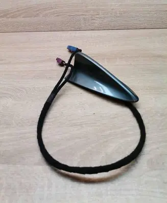 BMW 7 E65 E66 Aerial GPS antenna 6912259