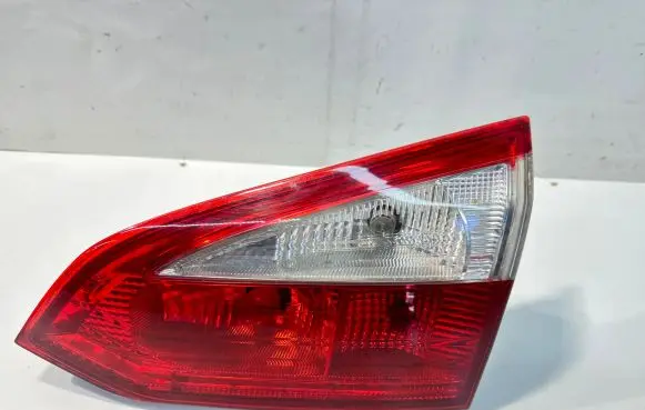Ford Focus Tailgate rear/tail lights BM5113A602BC