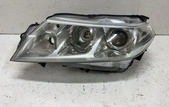 Suzuki Vitara (LY) Headlight/headlamp 18097