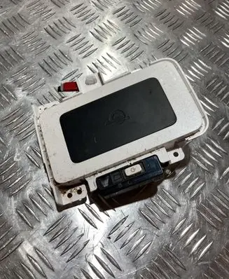Toyota Prius (XW50) Wireless charging module 861C0-47010