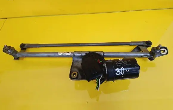 Opel Vectra B Front wiper linkage and motor 0390241116