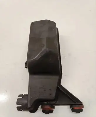 BMW 7 G11 G12 Intake resonator 8575040