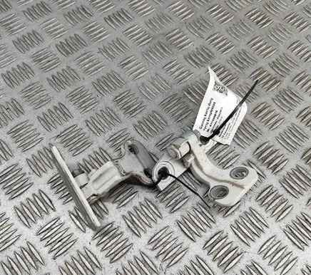 Rear door hinge set