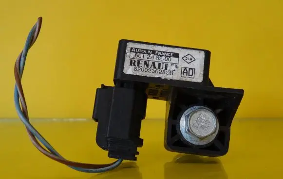 Renault Scenic II - Grand scenic II Airbag deployment crash/impact sensor 8200236286B