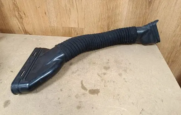 Mercedes-Benz GLS X166 Air intake duct part A6420948897