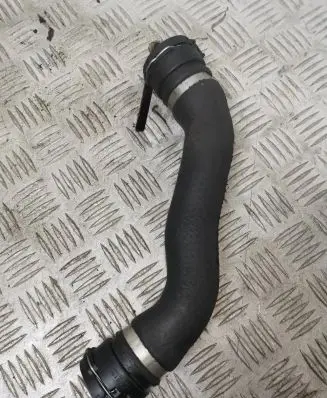 BMW 5 E39 Engine coolant pipe/hose
