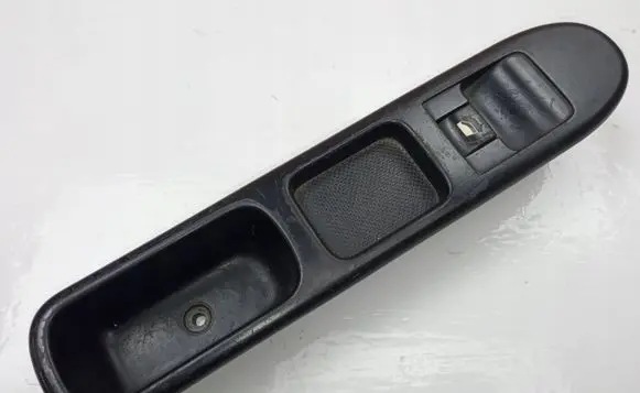 Peugeot 307 Quarter vent window switch 