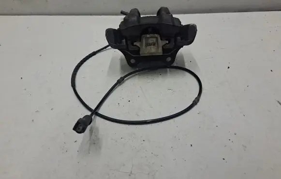 BMW 4 F32 F33 Rear brake caliper 6850858 6850860