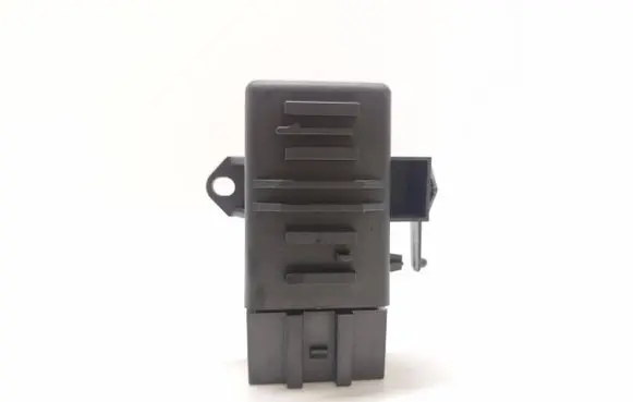 Skoda Fabia Mk3 (NJ) Seat heating relay 6R0959772E