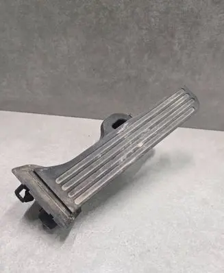 Volkswagen PASSAT B7 Accelerator throttle pedal 1K1723503AJ 6PV01103901