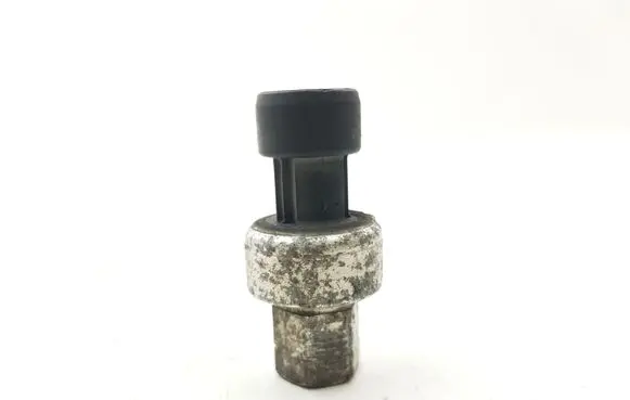 Nissan Qashqai Air conditioning (A/C) pressure sensor 
