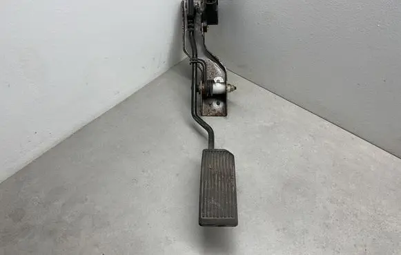 Nissan X-Trail T30 Acceleration sensor