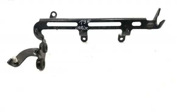 Audi RS4 Engine mounting bracket 8T0133171A