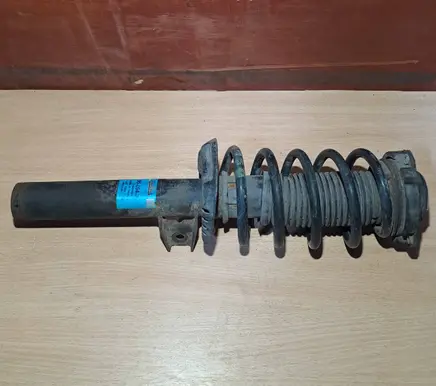 Volkswagen PASSAT B6 Front shock absorber with coil spring 36D94A 824904003413