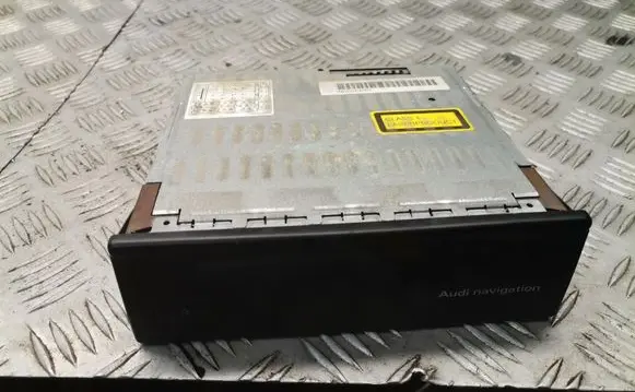 Audi A4 S4 B6 8E 8H Navigation unit CD/DVD player 4b0919887e
