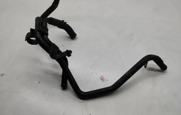 Volkswagen PASSAT B7 Engine coolant pipe/hose