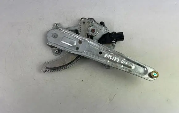 Subaru Outback (BS) Rear door window regulator with motor