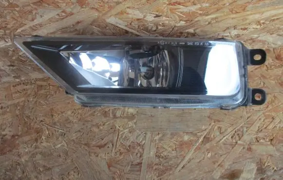 Volkswagen Tiguan Front fog light 5NA941699B