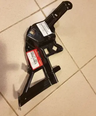 Honda Civic X Fender mounting bracket 60263TBAA00ZZ