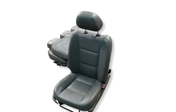 Dodge Durango II Front passenger seat 