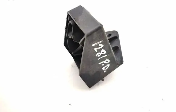 Tesla Model S Front bumper mounting bracket 105553800A